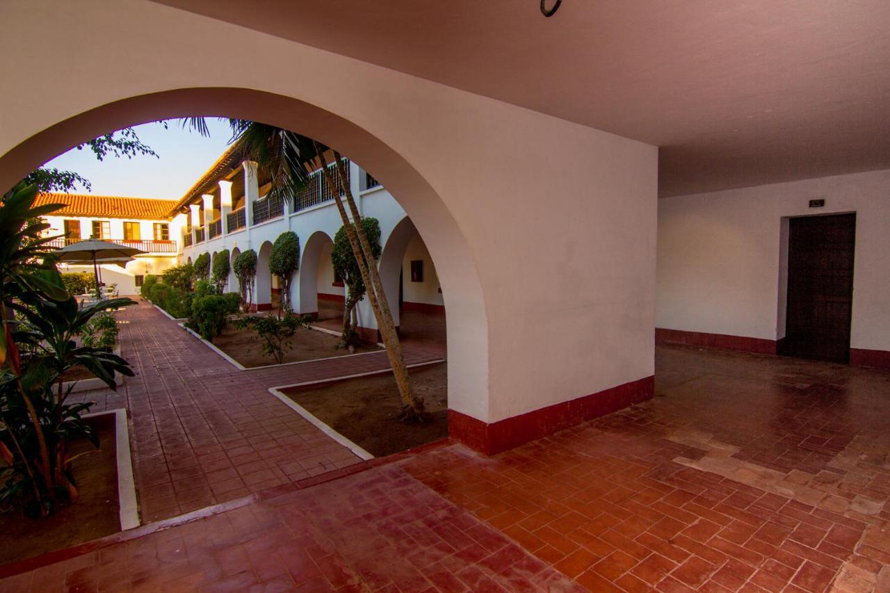 Hotel Playa De Cortes Guaymas Esterno foto